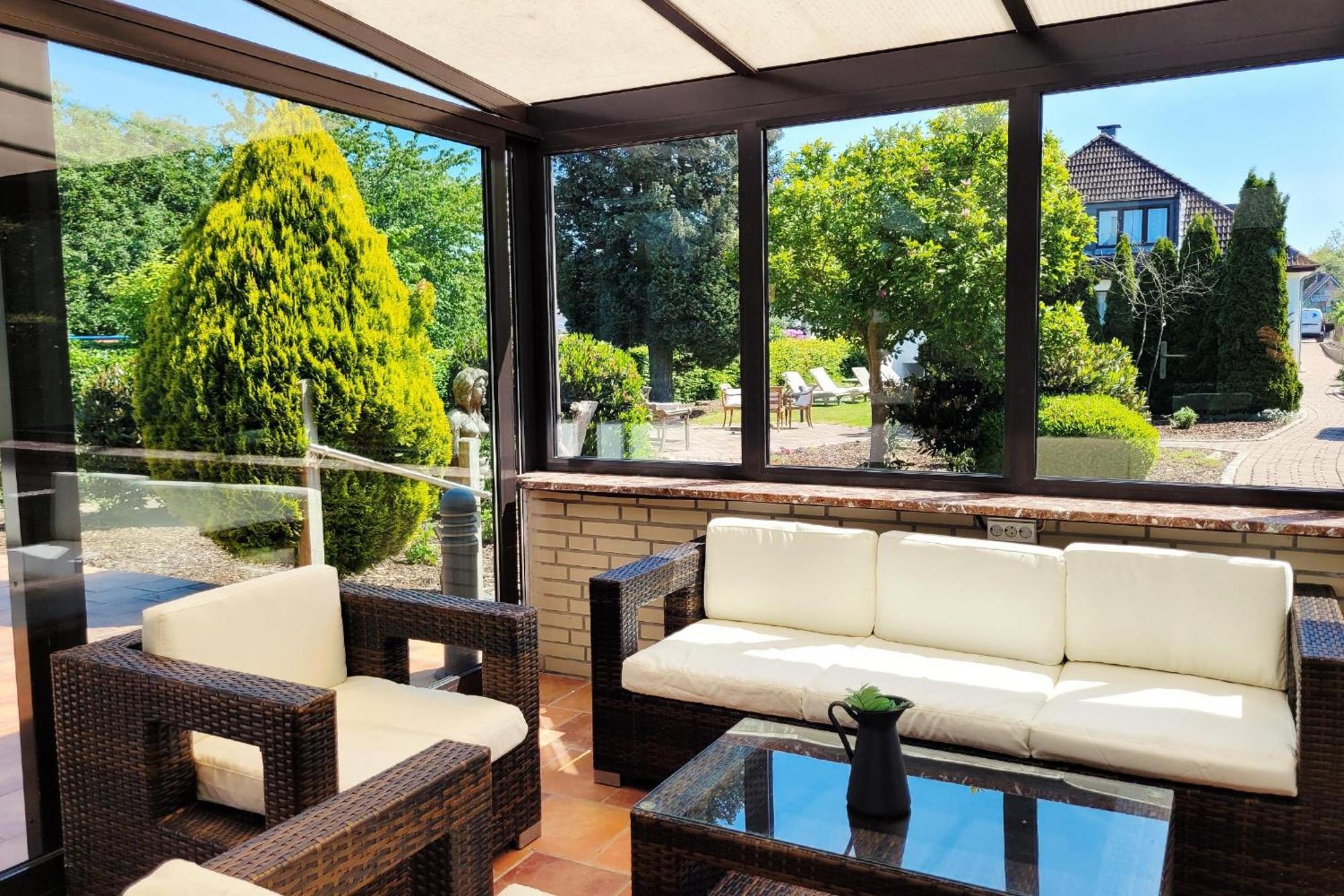 Strandnahe Ferienwohnung - Sehr Modern Und Hochwertig Eingerichtet, Inklusive Parkplatz, Gartenzugang Und Fahrradunterstellmoeglichkeit Scharbeutz Exteriör bild